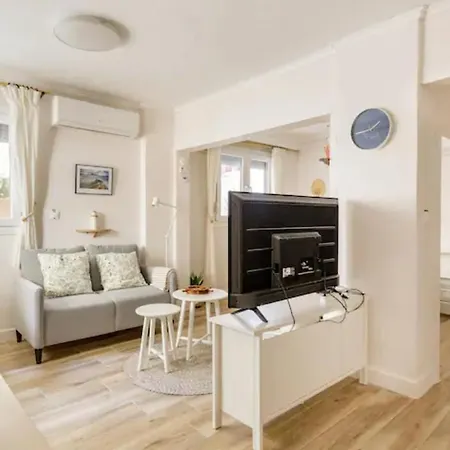 Apartamento Lovely Small